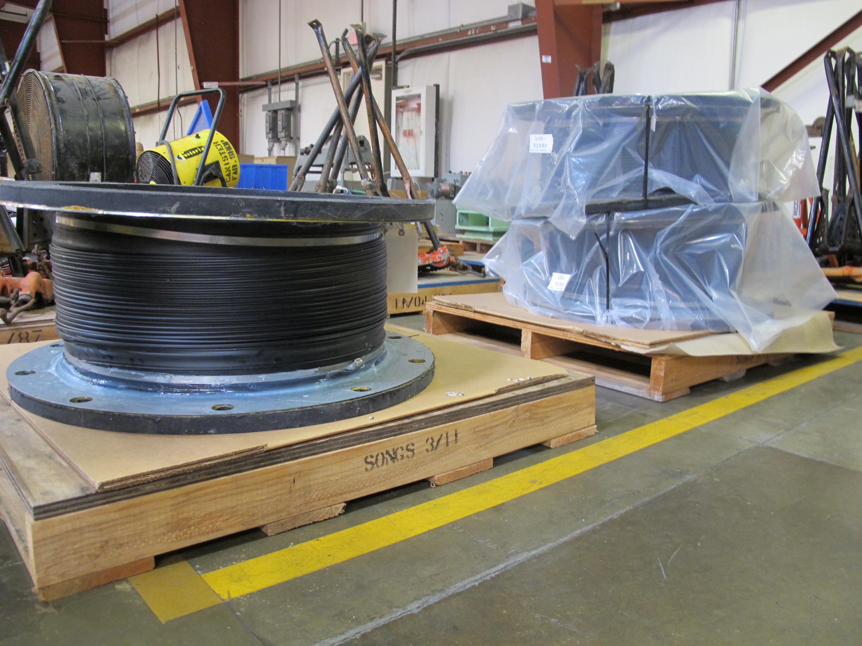 (3) SPOOLS OF HOSE, FLEXIBLE KIND, 24" ID, 32" OD (FLANGE) X 30" OAL NOMINAL SIZE, FLANGED, 10-BOLT, 1-3/8" HOLES CONNECTIONS. LOADING & HANDLING FEE $15-4023